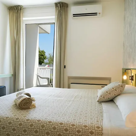 Santa Lucia Hotel